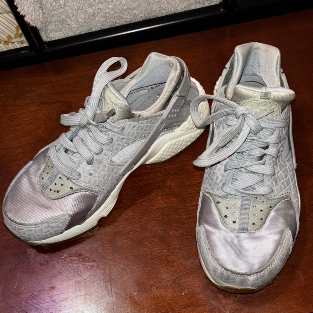 Nike Air Huarache Run Premium Wolf Gray